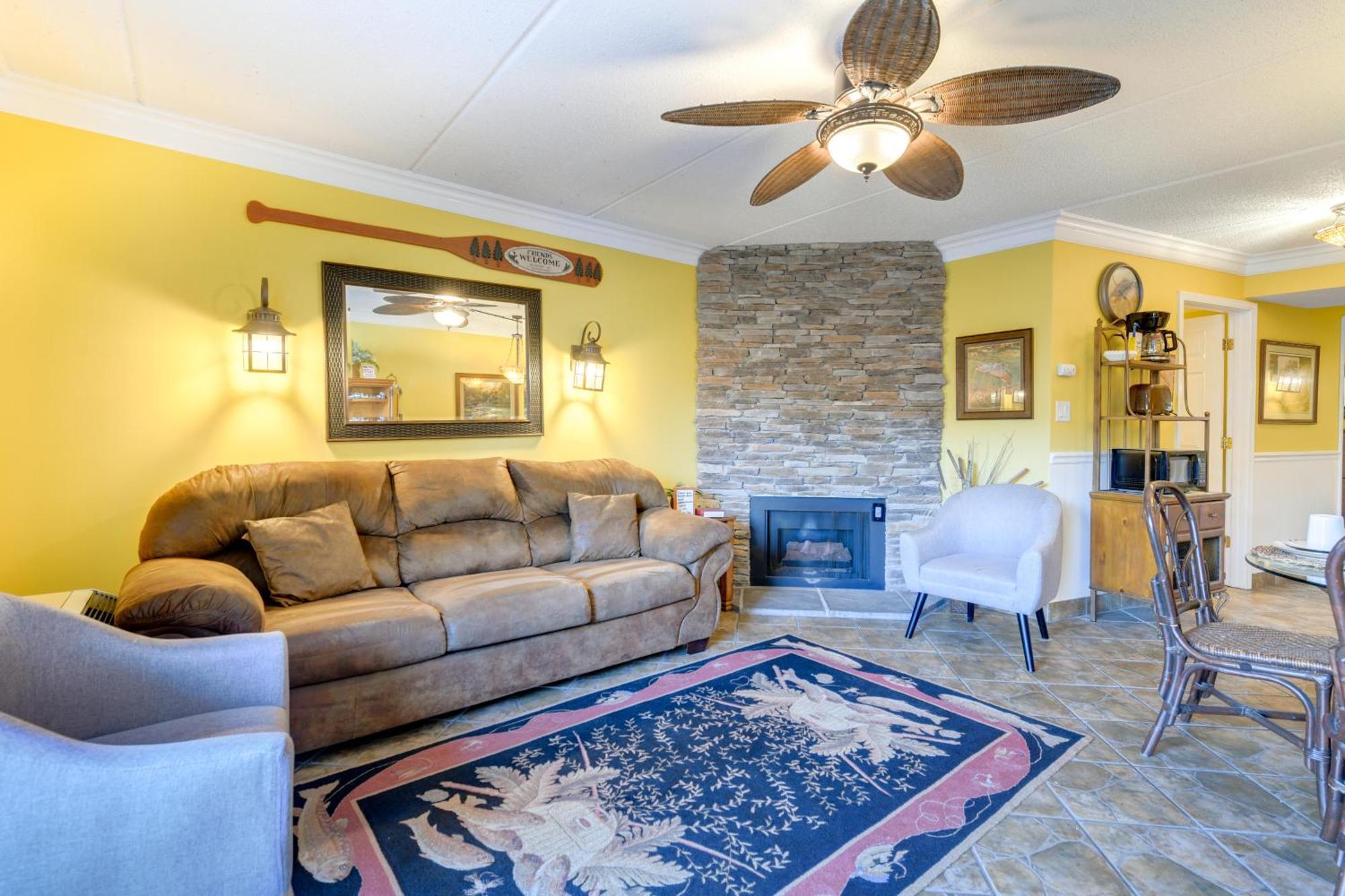 Downtown Gatlinburg Condo With Community Pool! Exterior foto