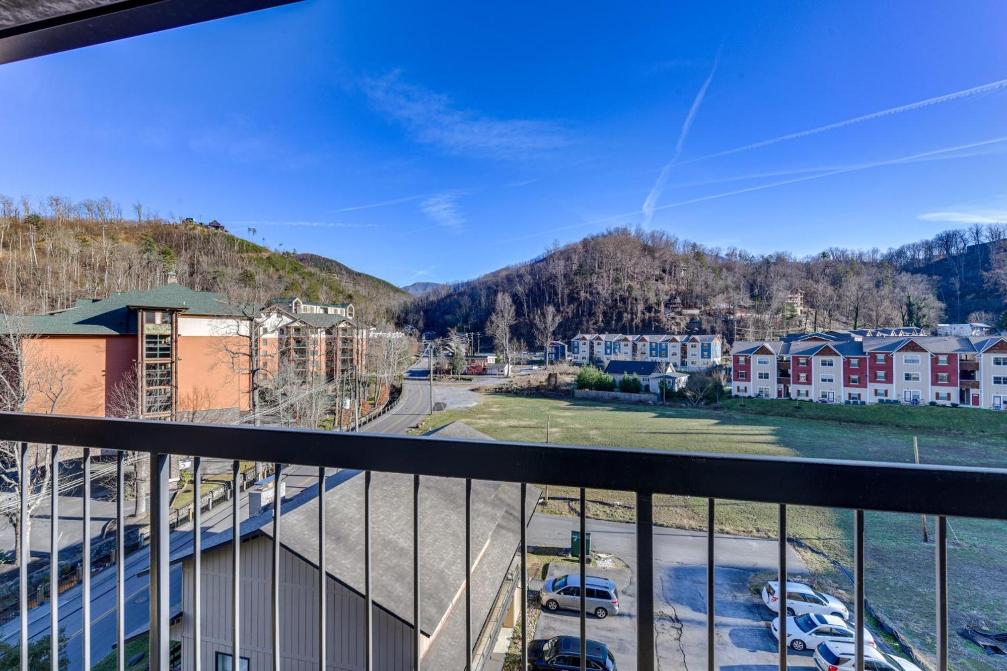 Downtown Gatlinburg Condo With Community Pool! Exterior foto